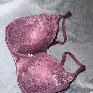 Victoria Secret 36DD Elegant Lace Women's Bra in Purple